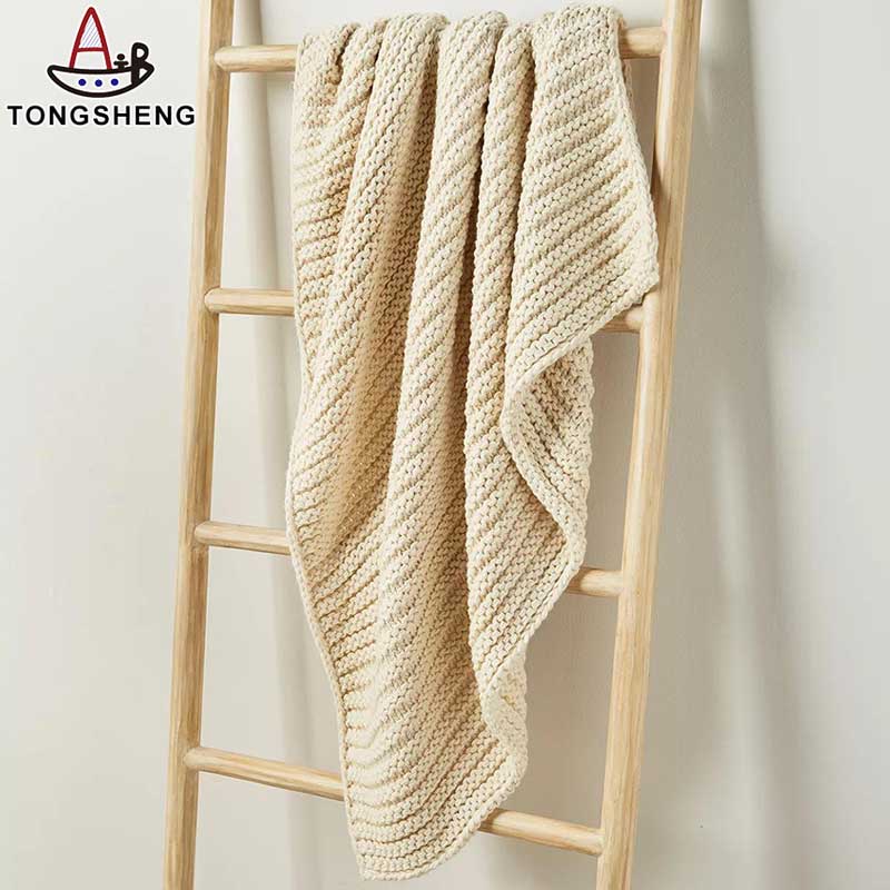 Soft Woven Blanket Supplier