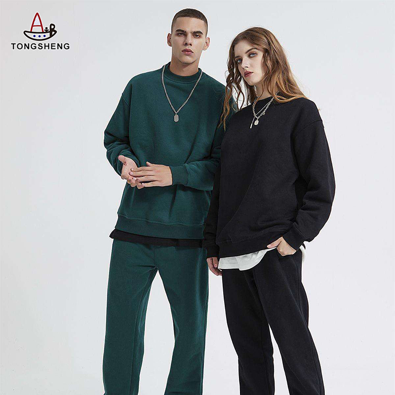 men's and women's sports pullover suit